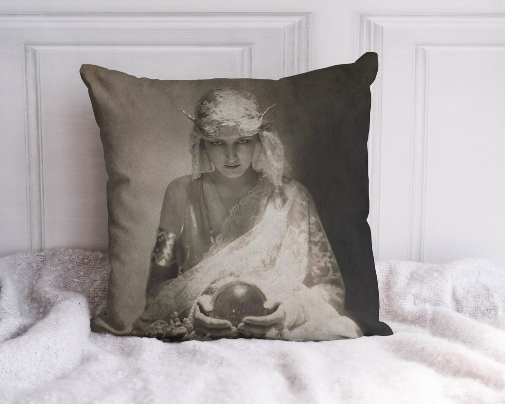 "Delores" 40cm x 40cm Faux Leather Cushion Cover