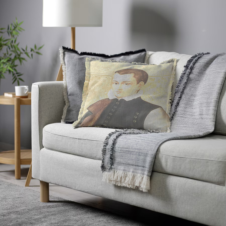 "Elizabeth of York" 50cm x 50cm Fringed Cotton/Poly Cushion Cover
