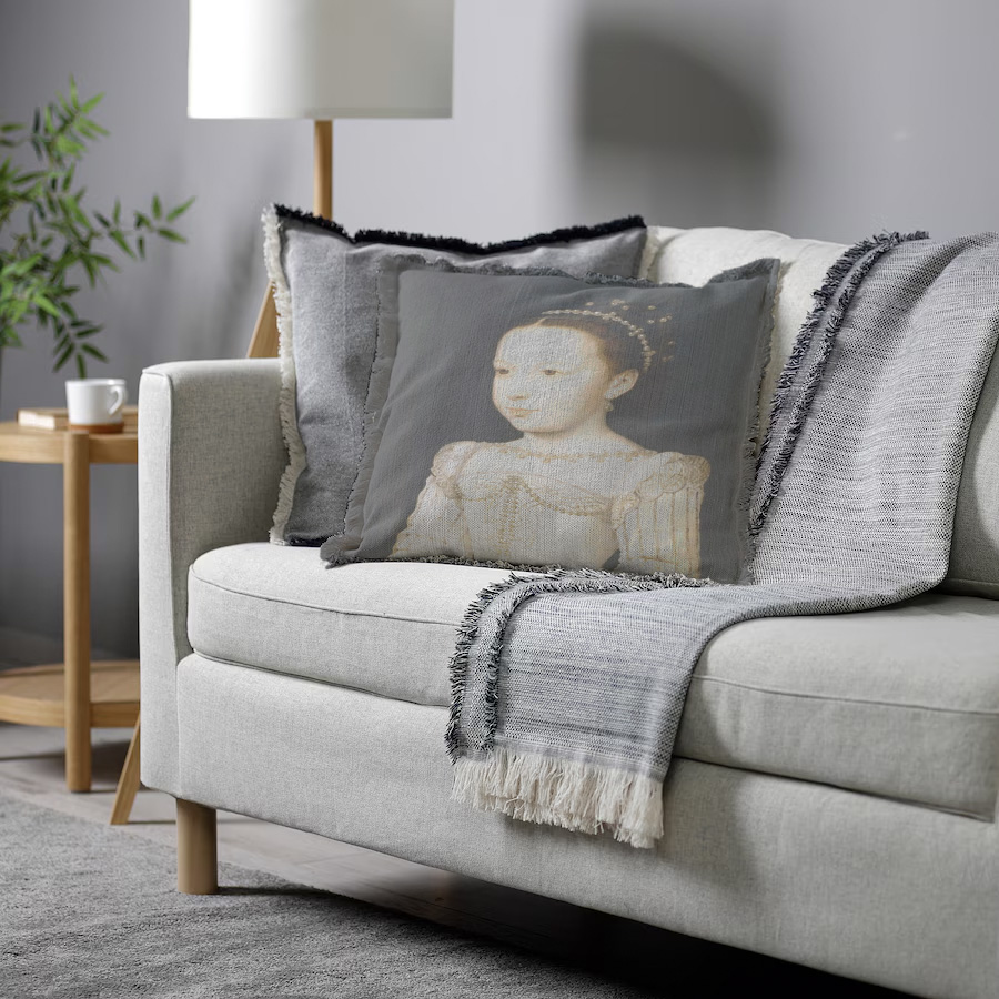 "Elizabeth of York" 50cm x 50cm Fringed Cotton/Poly Cushion Cover