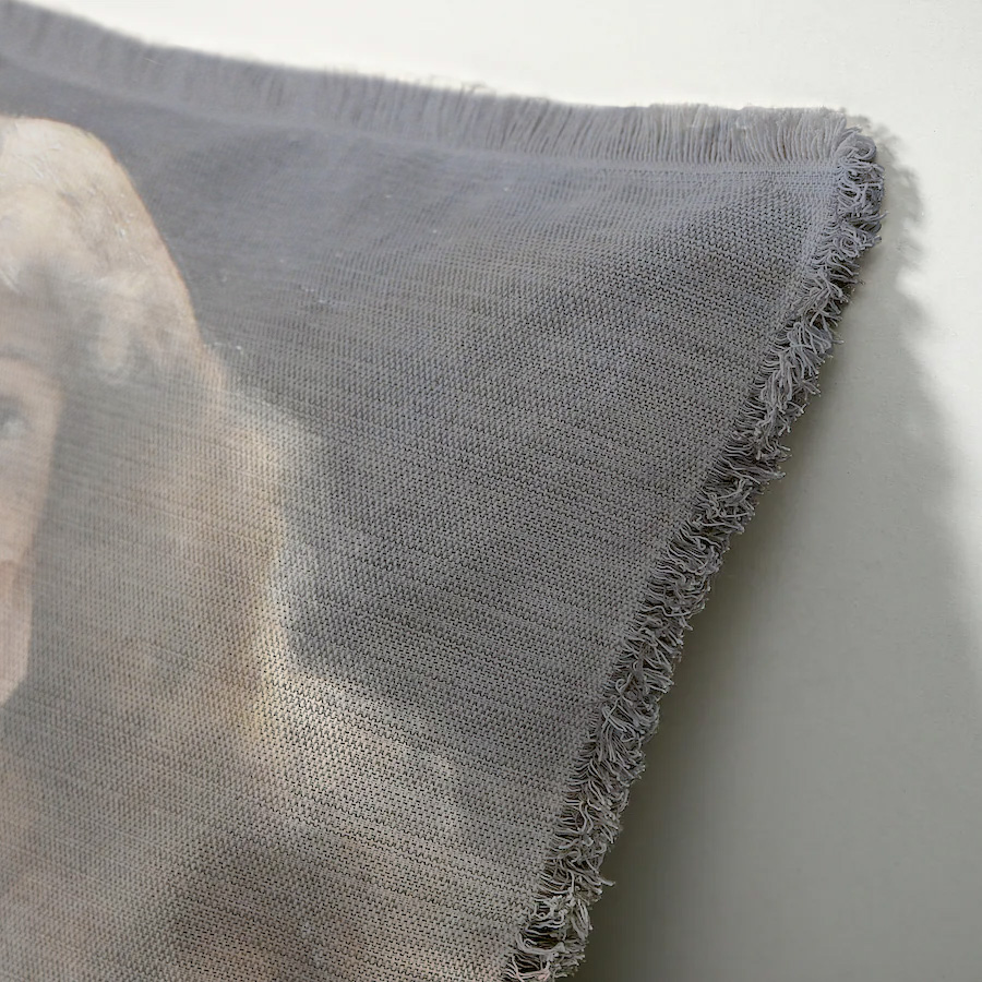 "Elizabeth of York" 50cm x 50cm Fringed Cotton/Poly Cushion Cover