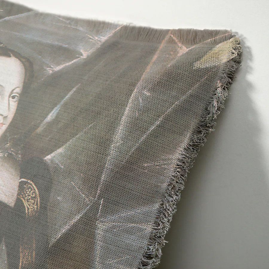 "Elizabeth of York" 50cm x 50cm Fringed Cotton/Poly Cushion Cover