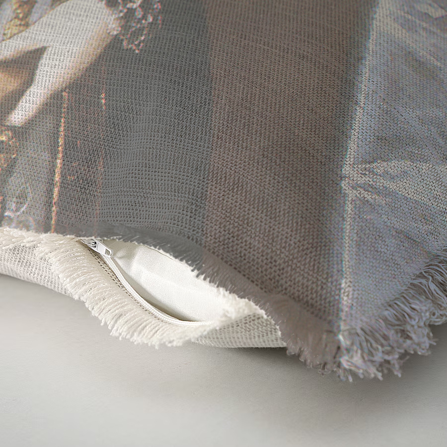 "Elizabeth of York" 50cm x 50cm Fringed Cotton/Poly Cushion Cover