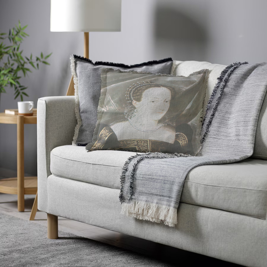 "Elizabeth of York" 50cm x 50cm Fringed Cotton/Poly Cushion Cover