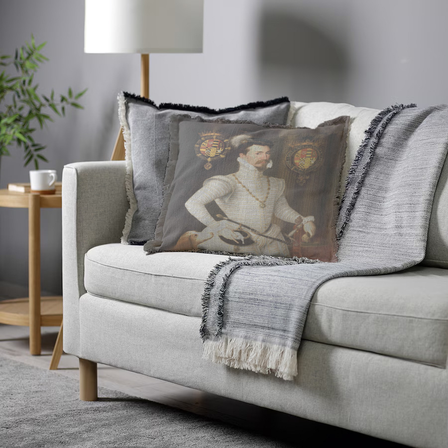 "Elizabeth of York" 50cm x 50cm Fringed Cotton/Poly Cushion Cover