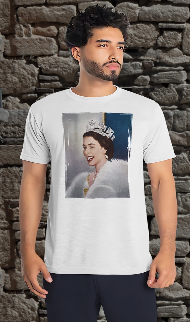 "Elizabeth II - Laughing" T-Shirt Unisex