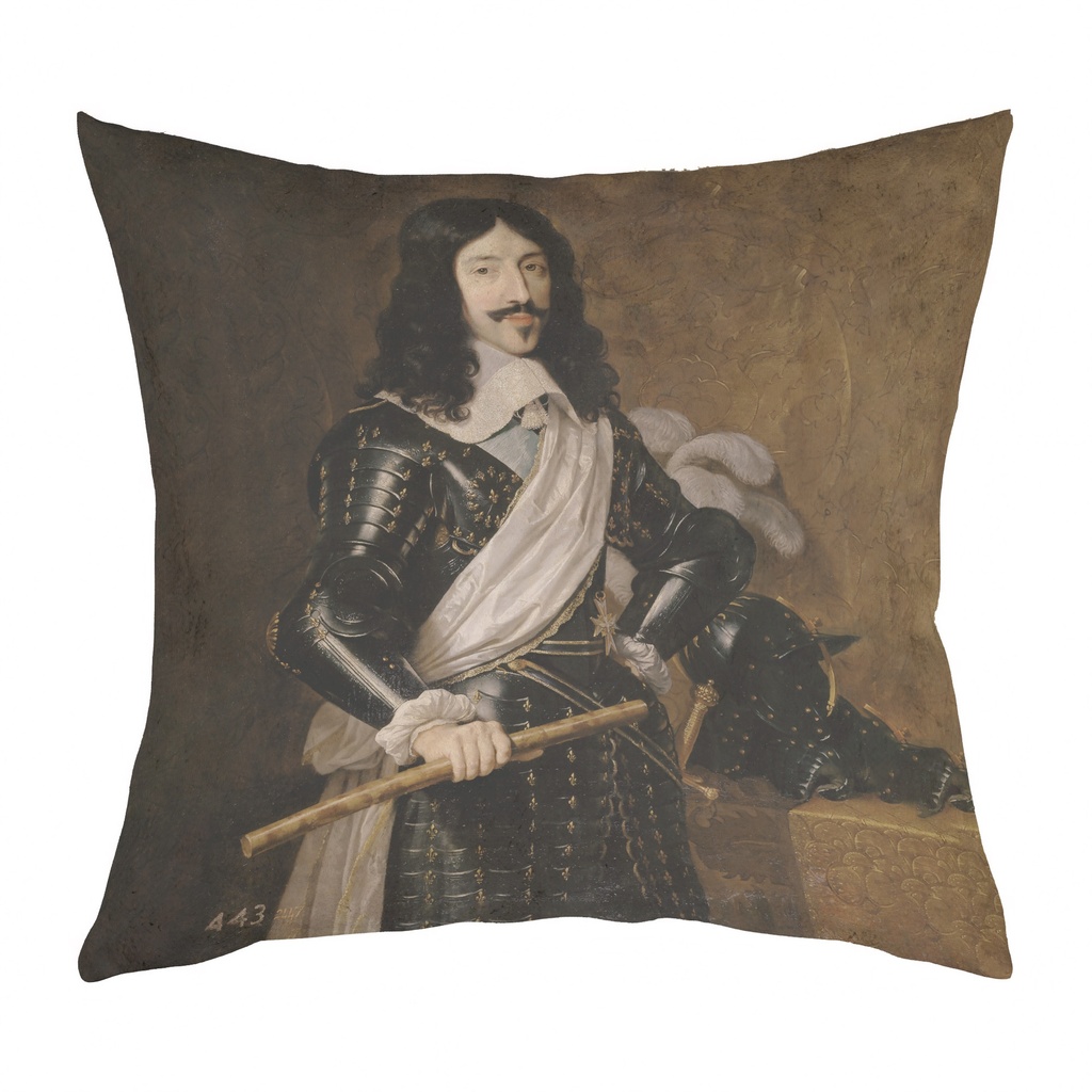 "Louis XIII" 40cm x 40cm Faux Leather Cushion Cover (Antique White)